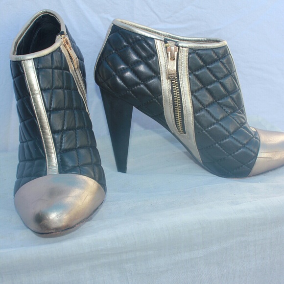 Vince Camuto Amoby Quilted Leather Booties - Picture 3 of 4