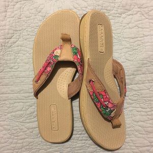 Sperry Floral flip flops