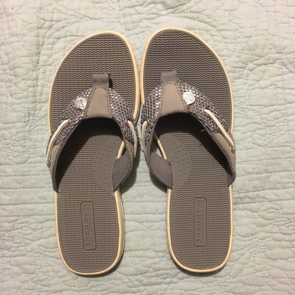 Sperry grey flip flops