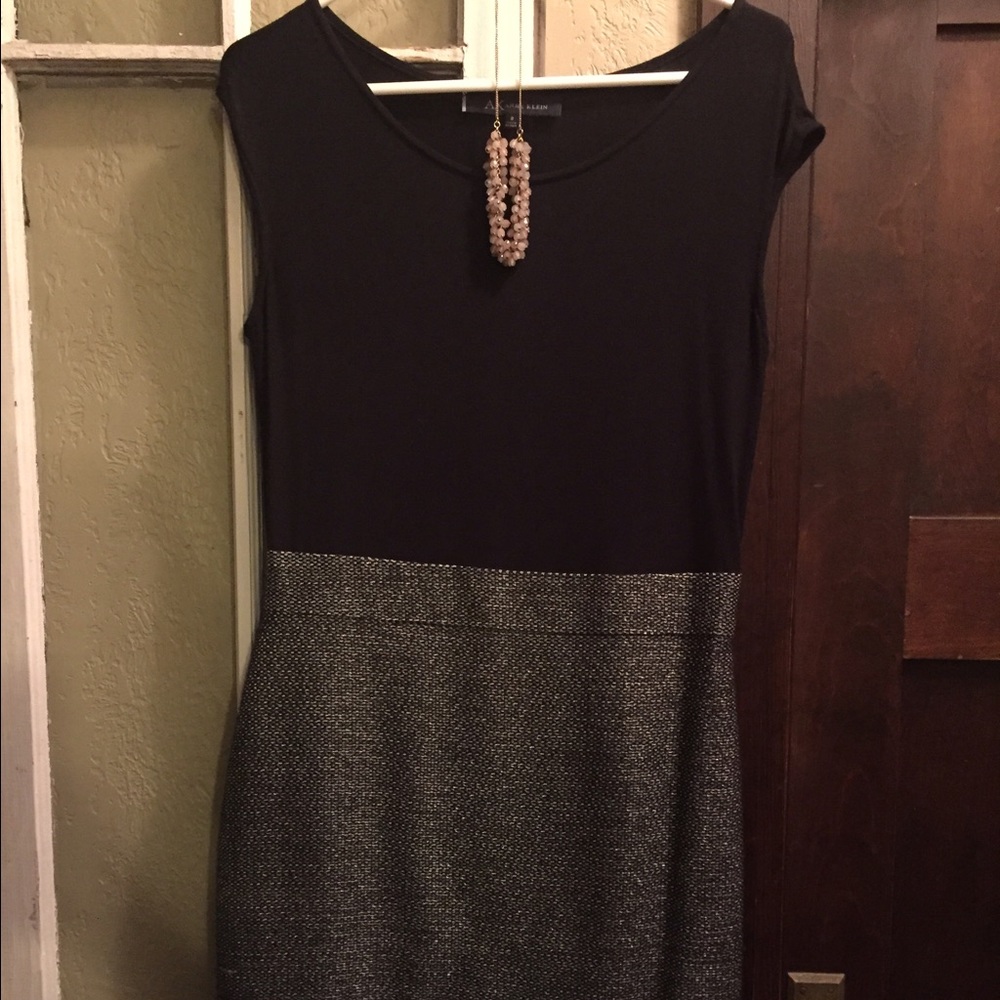 Size 8 women's dress - worn 2x!