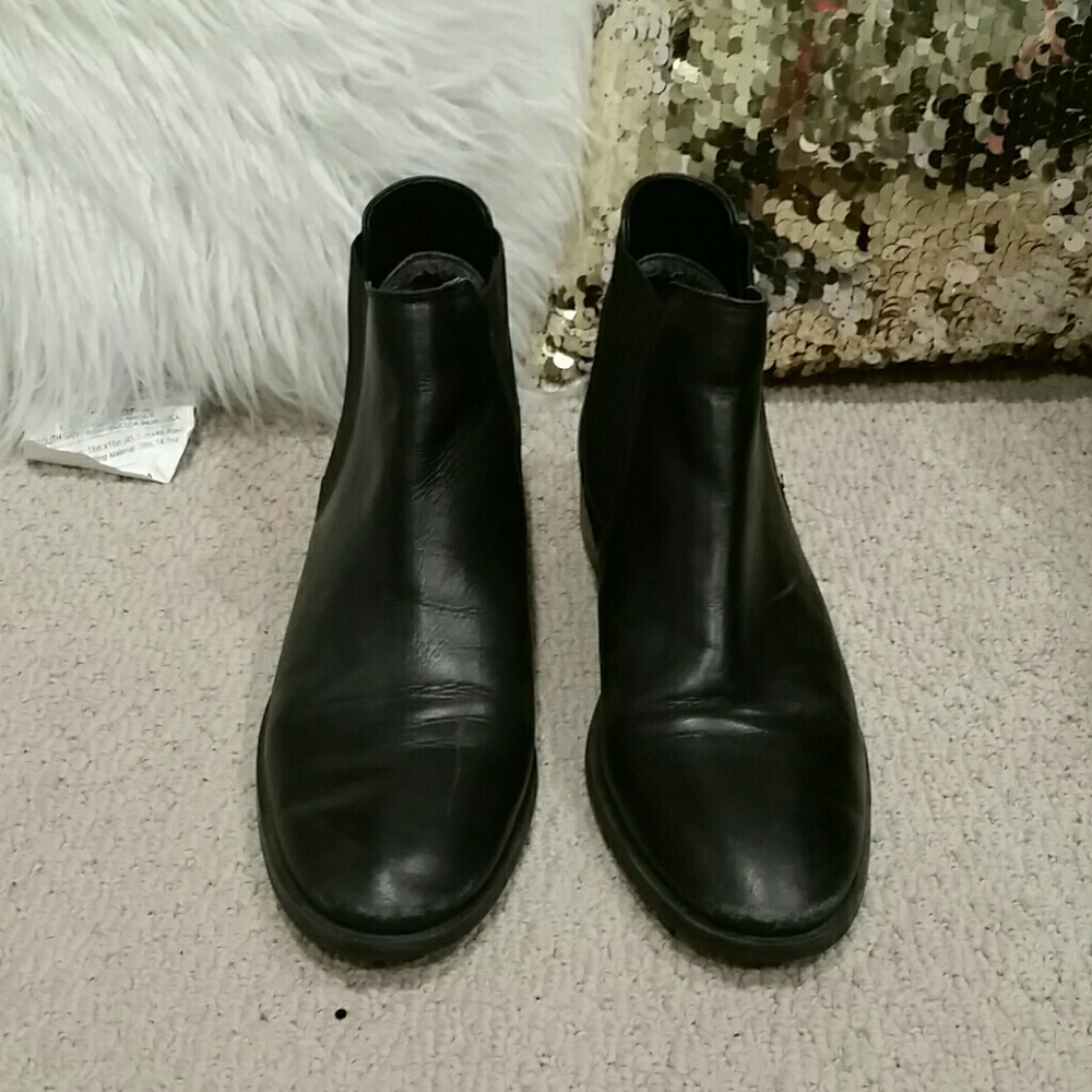 Chelsea boots