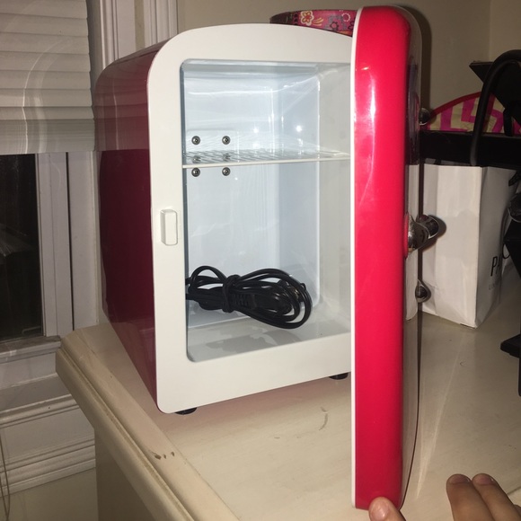 Mini fridge - Picture 3 of 4