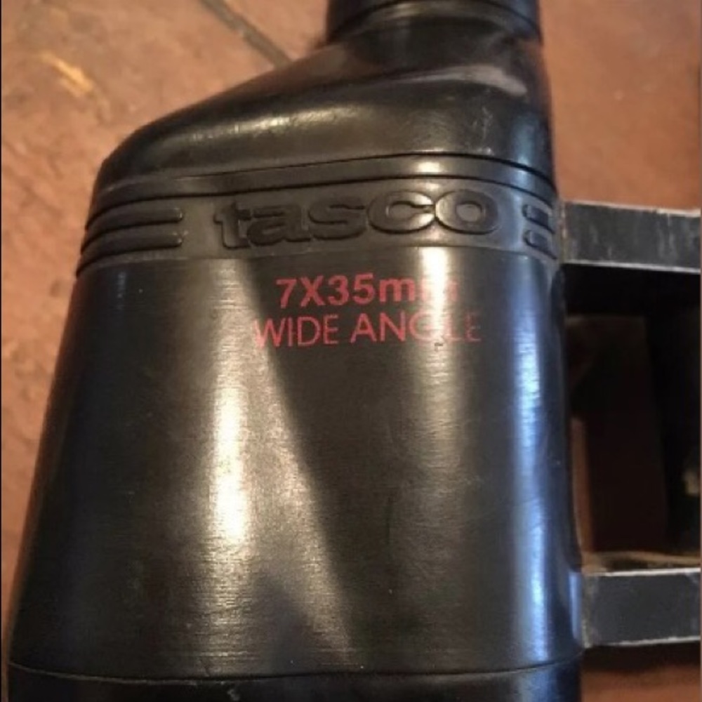 Automatic Adjusting Binoculars - Picture 3 of 4
