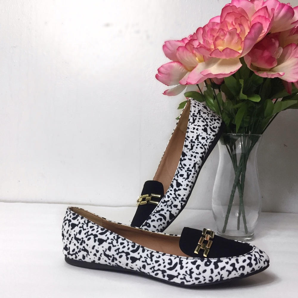 NEW Charlotte Russe Composition Print Flats