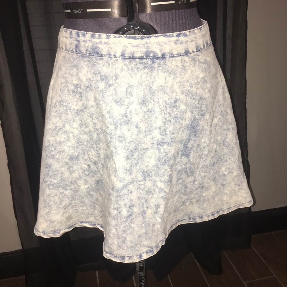 Semi High Waisted Denim Acid Washed Skirt