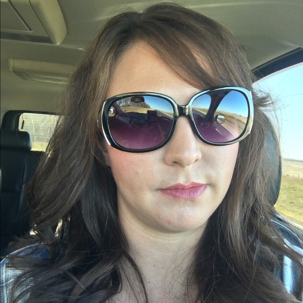 Meet your Posher, Karli