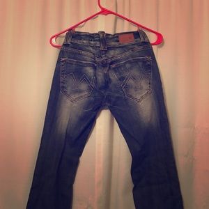 Distressed vigoss jeans