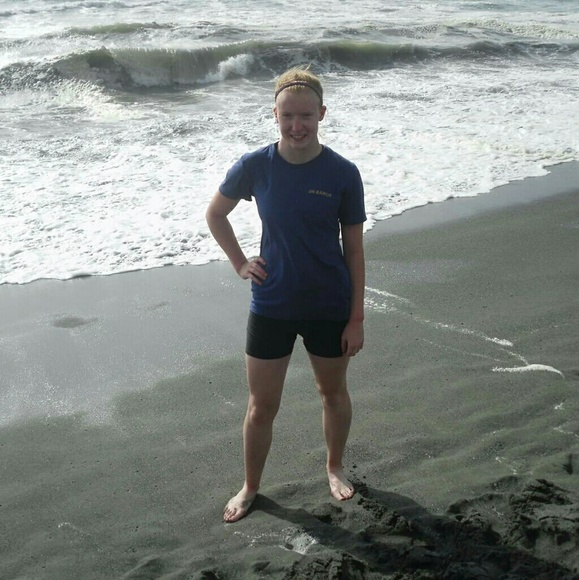 Meet your Posher, Taylor - Picture 1 of 1