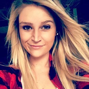 Meet your Posher, April