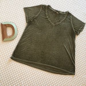Torrid Olive Green Light Heathered V Neck Tee Sz 2