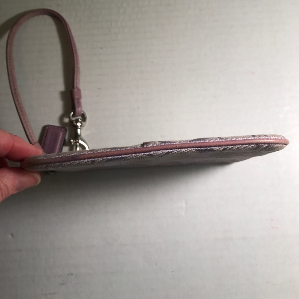 ⚡Coach wristlet - Picture 5 of 8