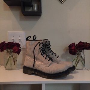 Dr.Martens snake skin