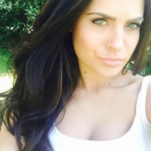 Meet your Posher, Alicia