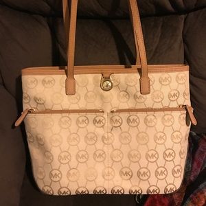 Michael Kors tote
