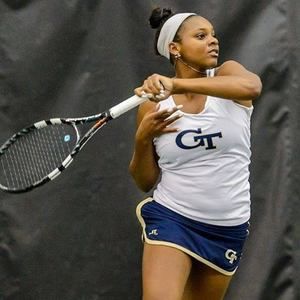 Meet your Posher, Johnnise