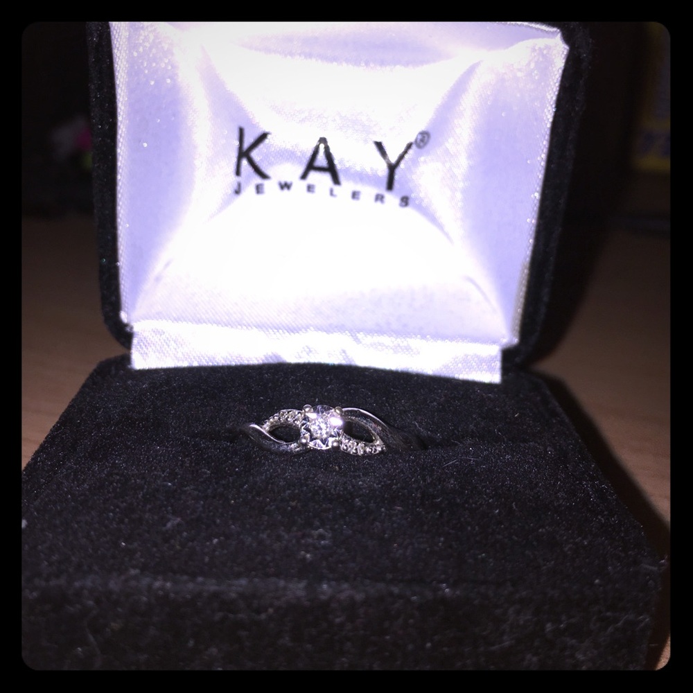 Kay Jewelers infinity diamond ring