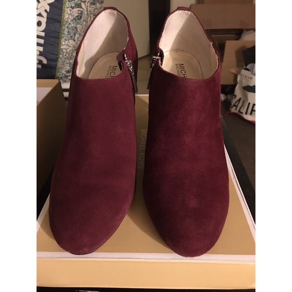 Michael Kors Shoes - Michael Kors Sammy Suede Boots