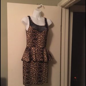 Chic leopard party dress