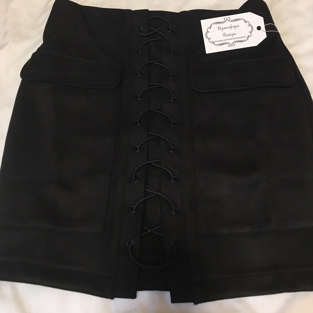 🎉🎉HP🎉🎉Lace Up Black Suede Skirt - Picture 3 of 5