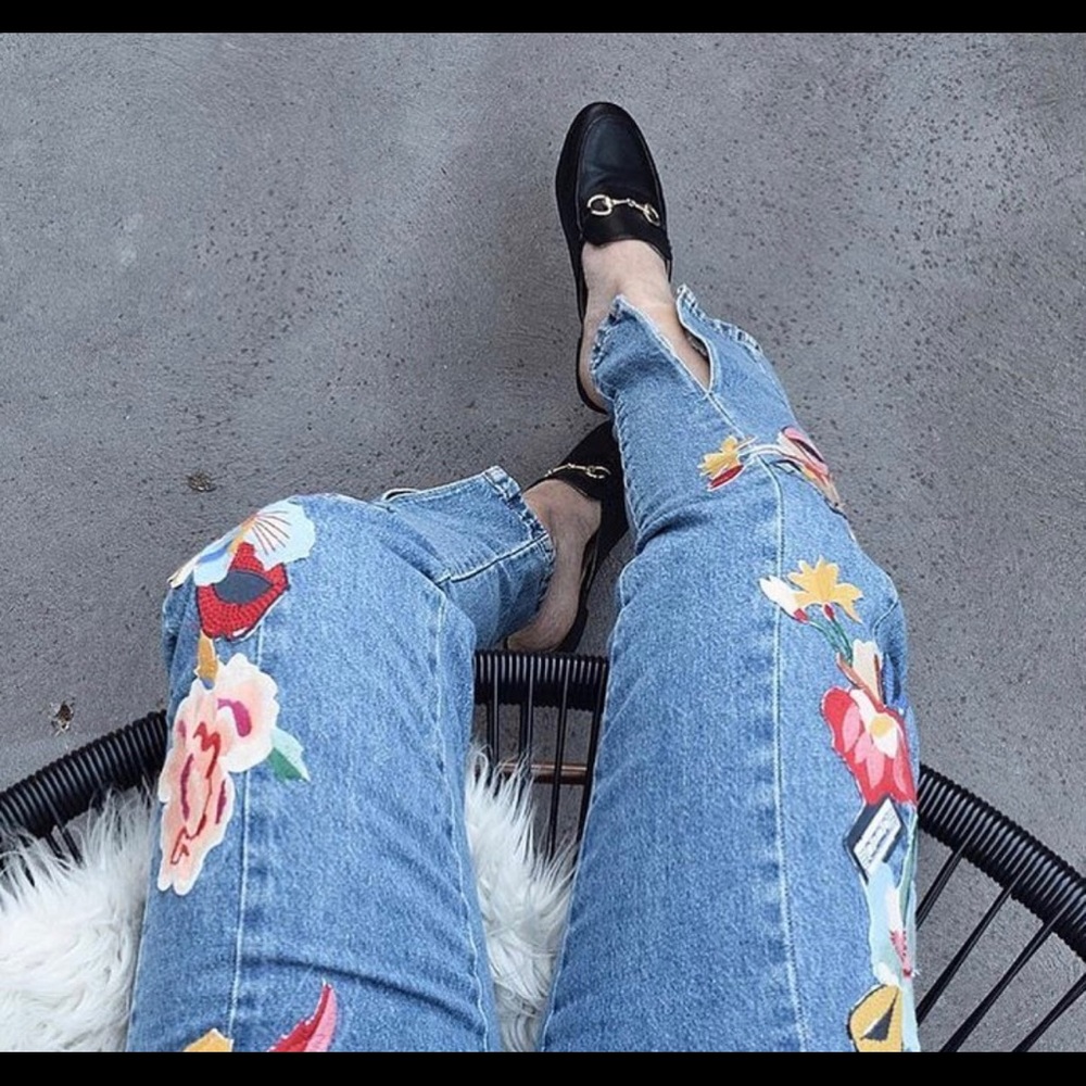Embroidered Jeans - Picture 3 of 4