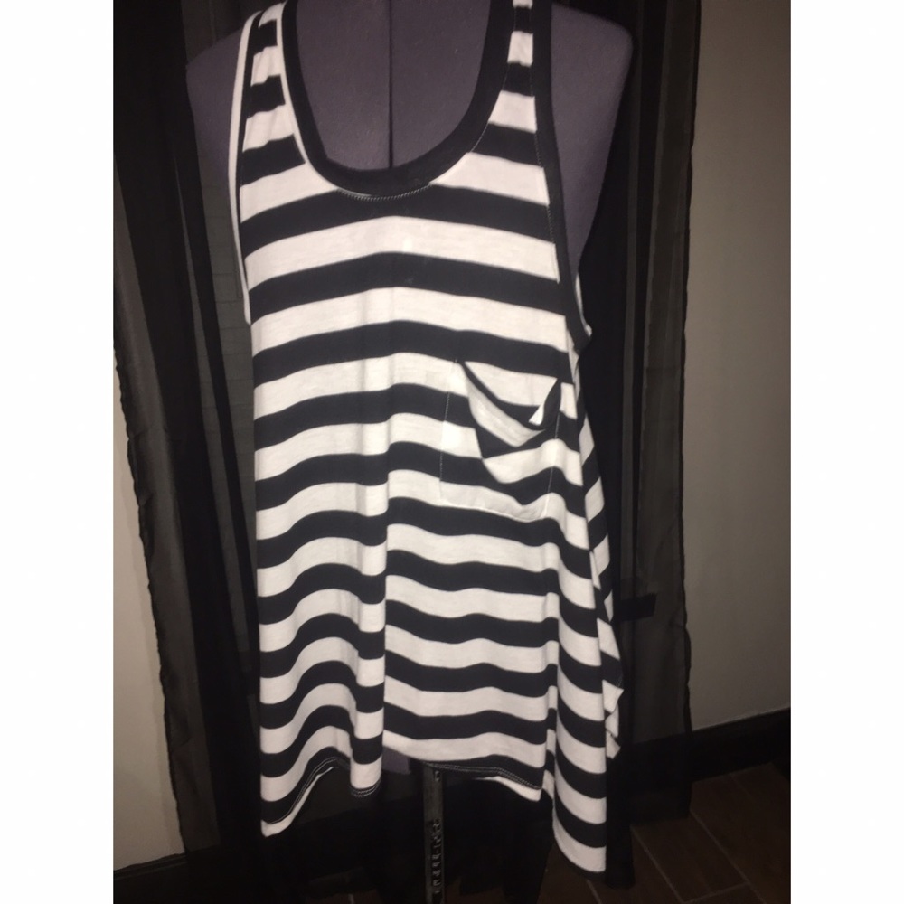 Oversized Black and White flow-y tank top.