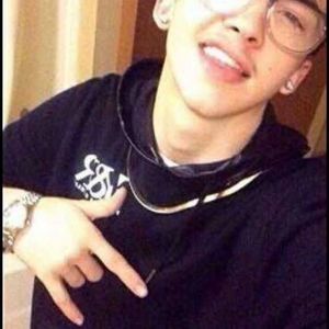 Meet your Posher, Levi