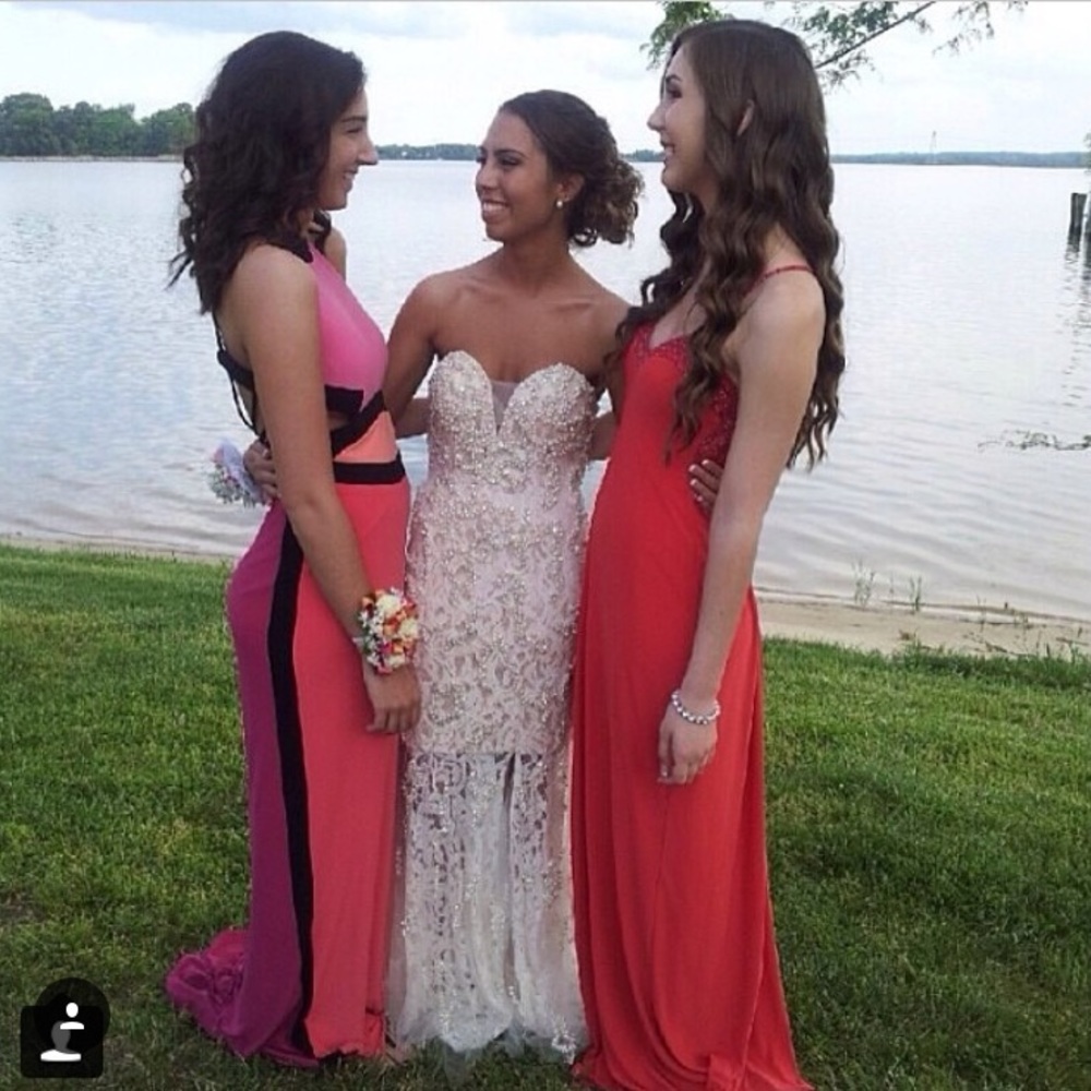 Prom dress