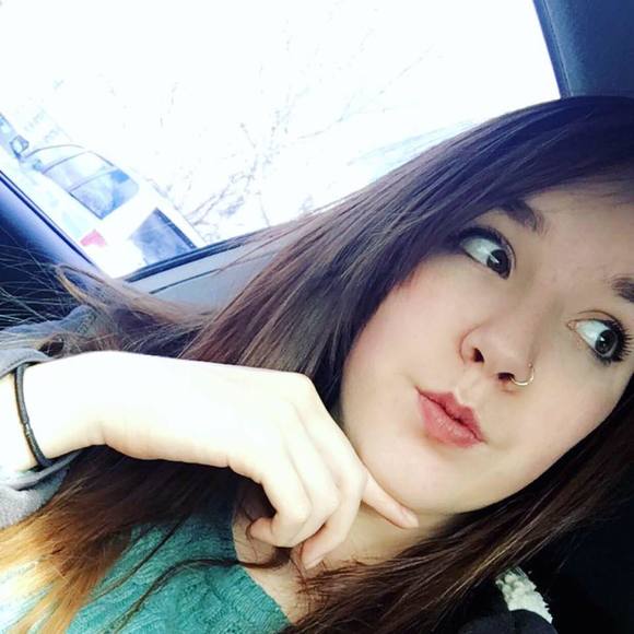 Meet your Posher, Elicia - Picture 1 of 1