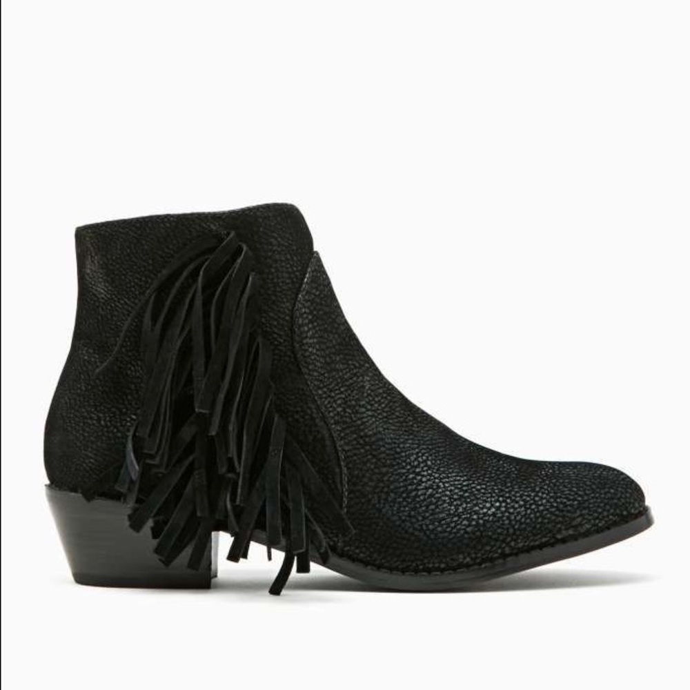 Shoe Cult Barletta Fringe Boot - Black, Size 6