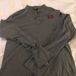 Abercrombie and Fitch men's top