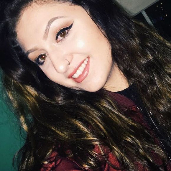 Meet your Posher, Gianna - Picture 1 of 1