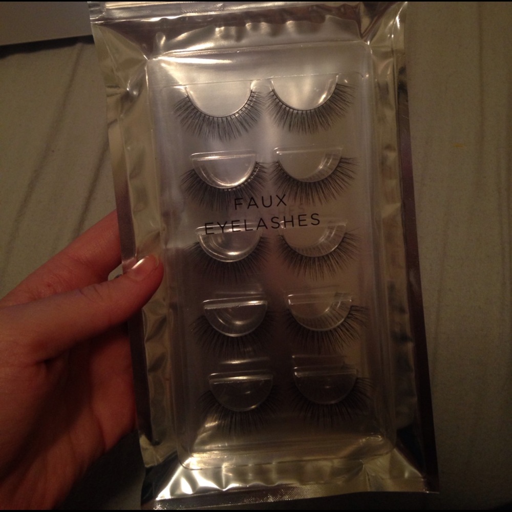 Pack of 5 fake eyelashes