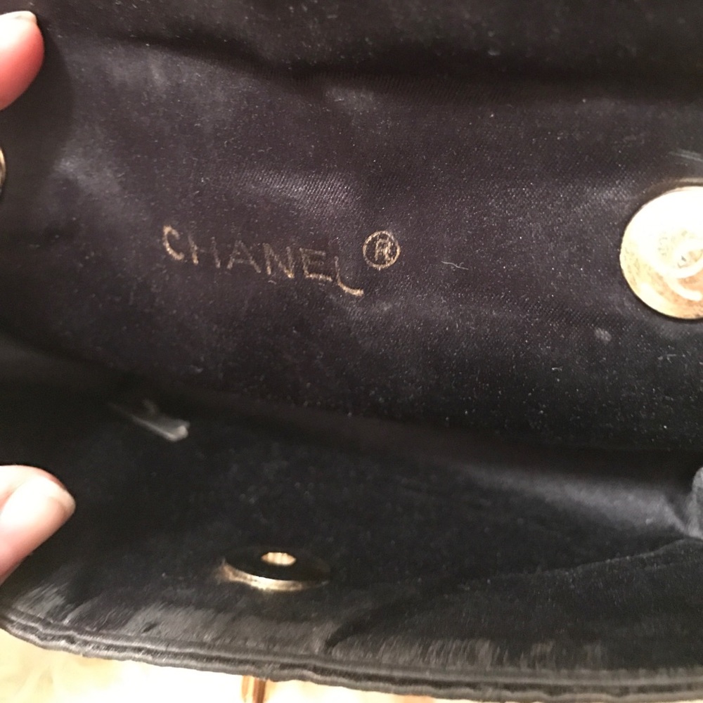 Chanel satin mini - Picture 3 of 4