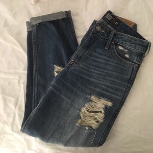 Hollister Girlfriend High Rise Jeans