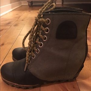 Sorel waterproof women's wedge boot