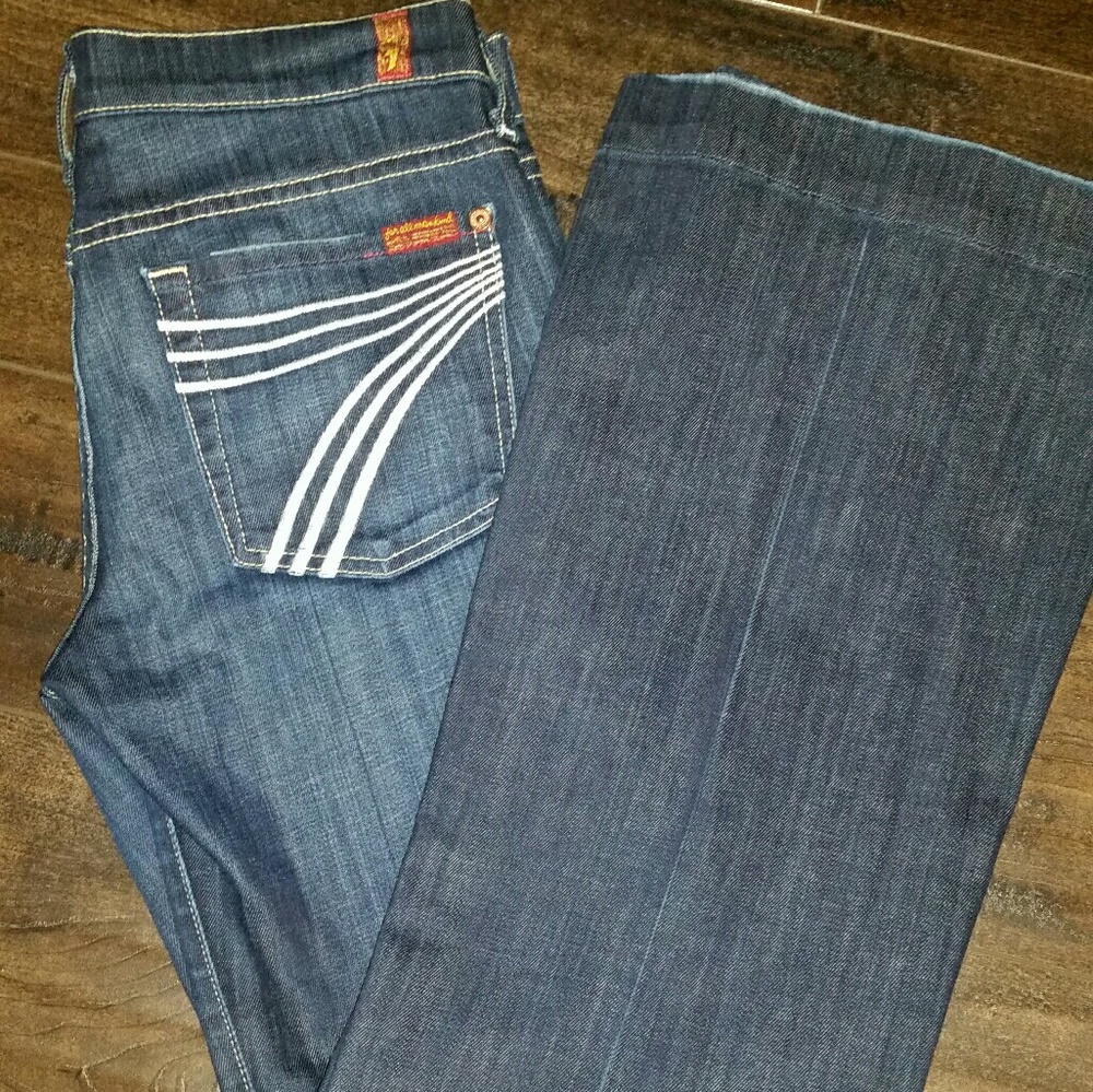 Gently used, dark wash 7 for all mankind dojo jean