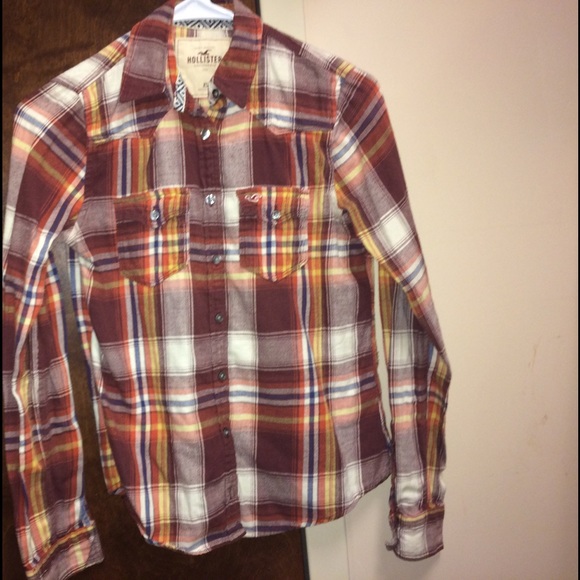 Button up - Picture 3 of 4