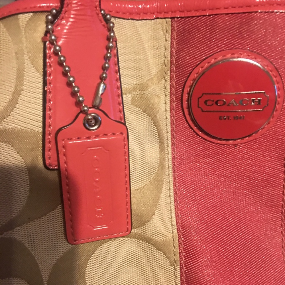 Authentic Coach purse - Picture 2 of 4