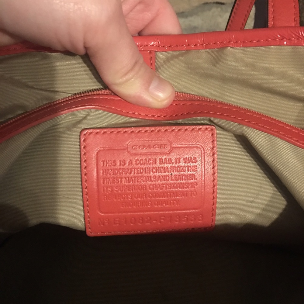 Authentic Coach purse - Picture 3 of 4