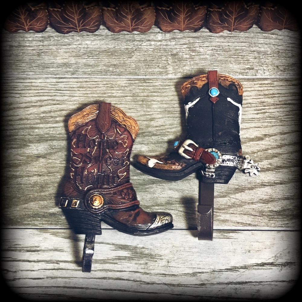 1 Pair of decorative cowboy boot door/wall hangers