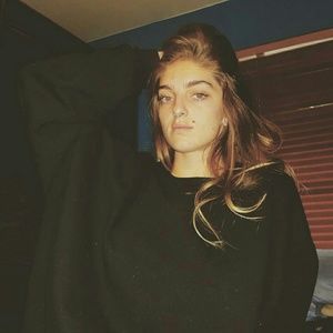 Meet your Posher, Kenzie