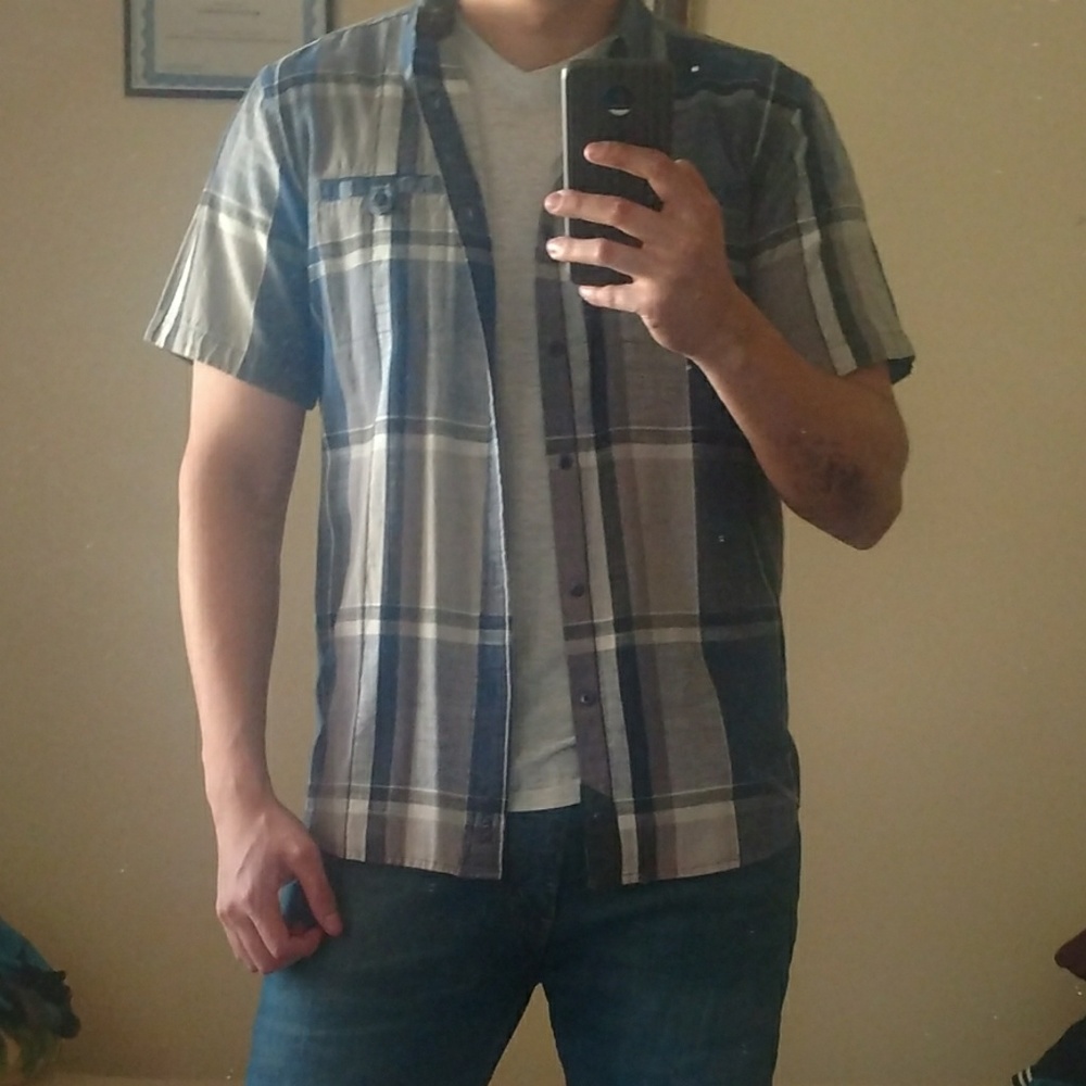 Ezekiel Short Sleeve button down shirt