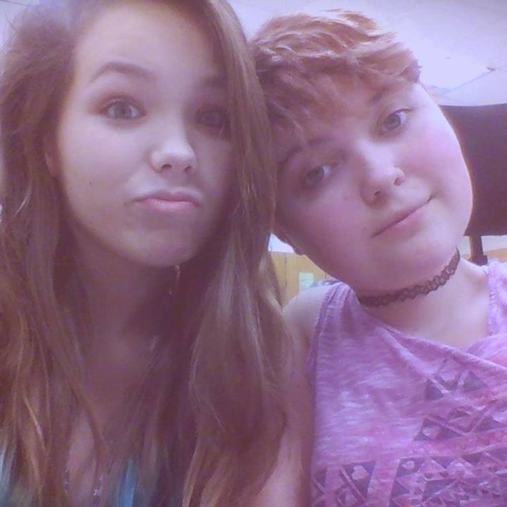 Meet your Posher, Chloe