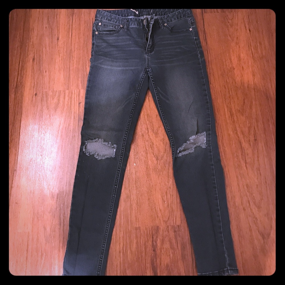 FREE PEOPLE distressed jeans