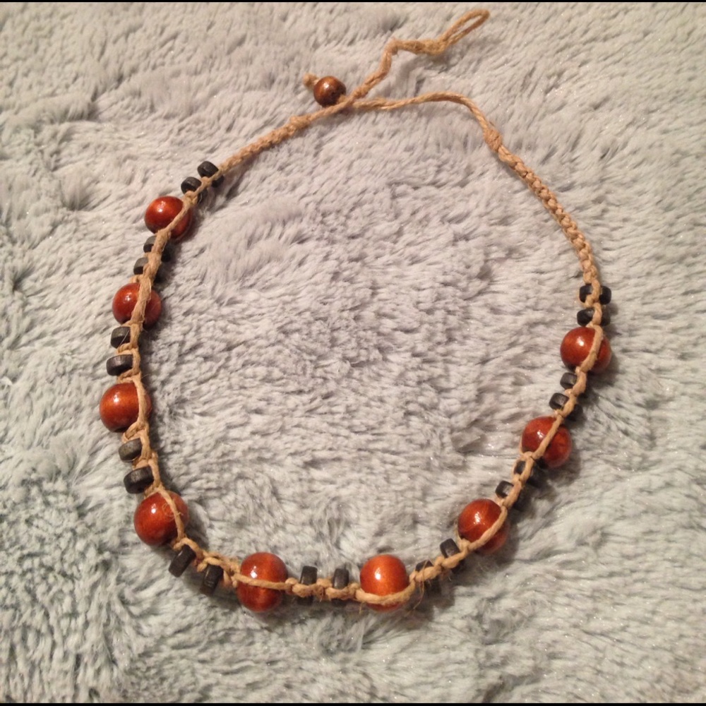 WOODEN BEAD 🏖 CHOKER NECKLACE - Picture 1 of 1