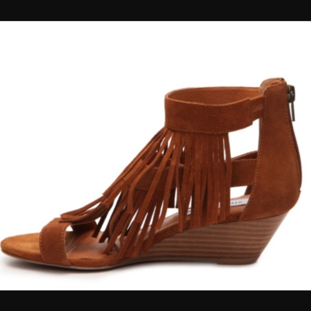 NWT NIB Steve Madden Wedge Sandal with Fringe - Picture 2 of 7
