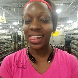 Meet your Posher, Natasha