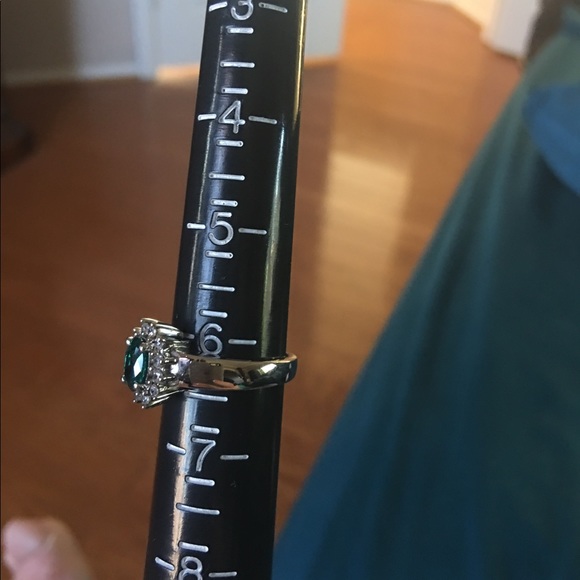 Gemstone ring - Picture 8 of 8