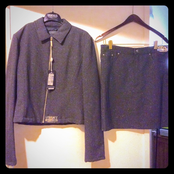 Bad and Bougie VERSACE - Picture 1 of 2