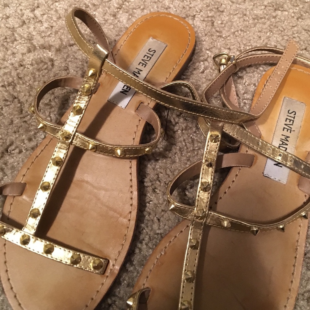 sandals - Picture 2 of 2